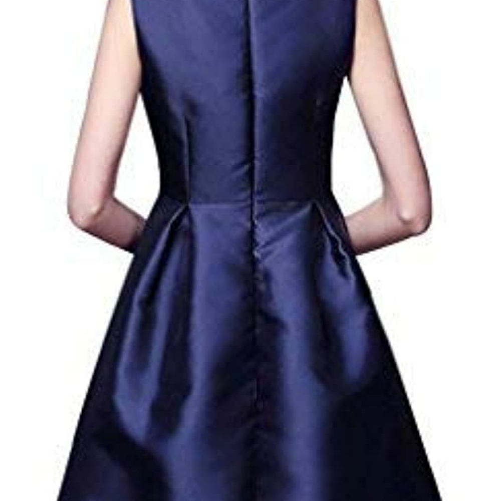 Dress - Picture 4 of 6